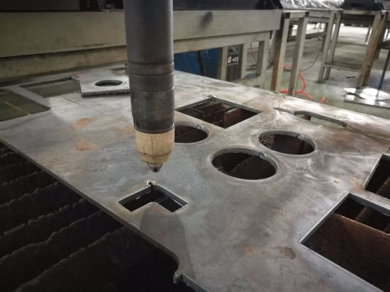 Automat CNC Tub de oțel inoxidabil de debitat Masina de debitat cu plasmă