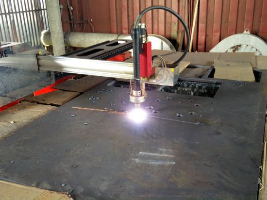 CNC placă de oțel ușoară de tăiere mașină portabilă mașină de tăiat metal cu plasmă